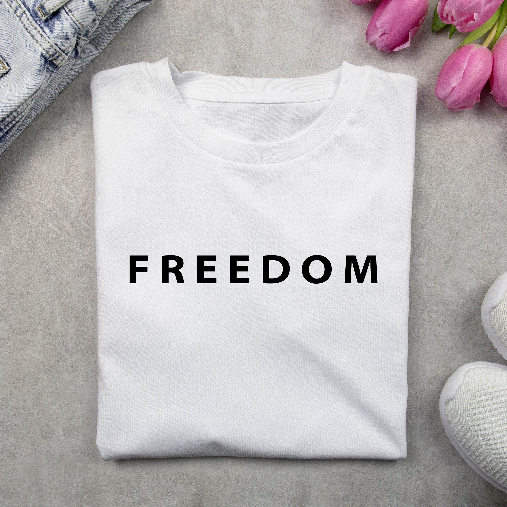 Freedom Sweatshirt – Graphic Tee