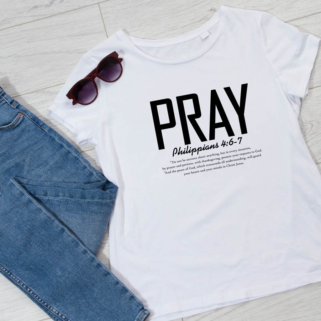 Pray Sweatshirt – Graphic Tee